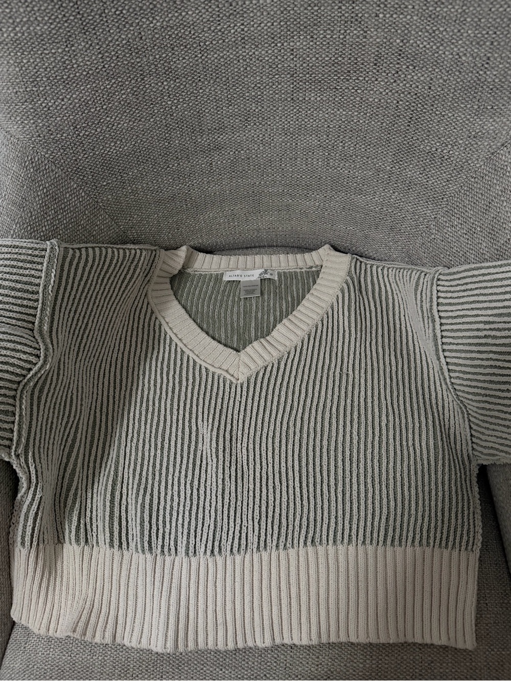 Altar'd State Crop Top Two-Tone V-Neck Sweater in Sage & Cream